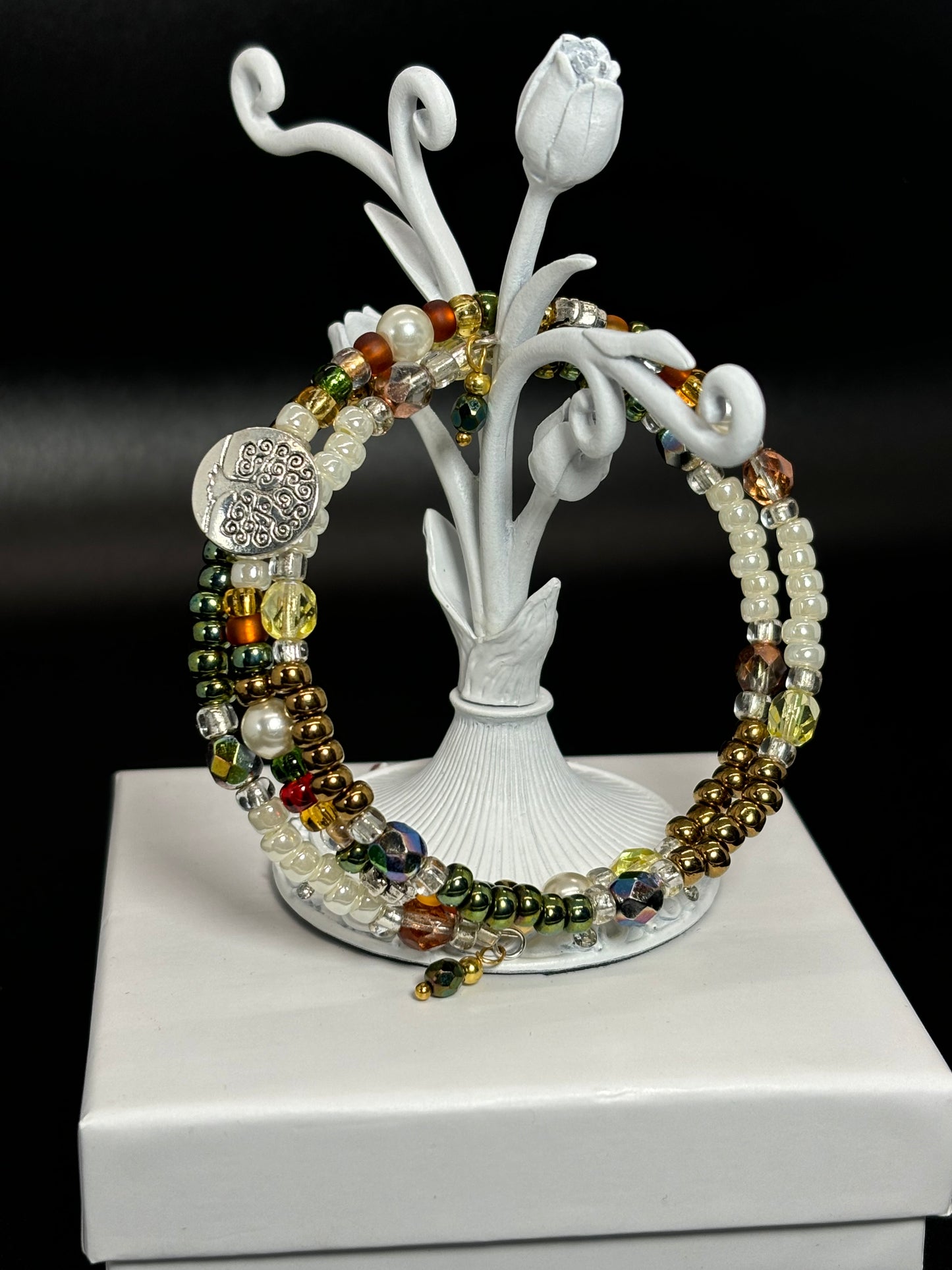 BR-0058 Graceful, Softly-Colored Memory Wire Wrap Bracelet