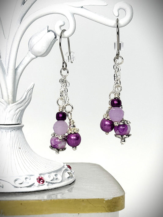 ER-0087 Violet, Lilac, and Silver Dangle Earrings