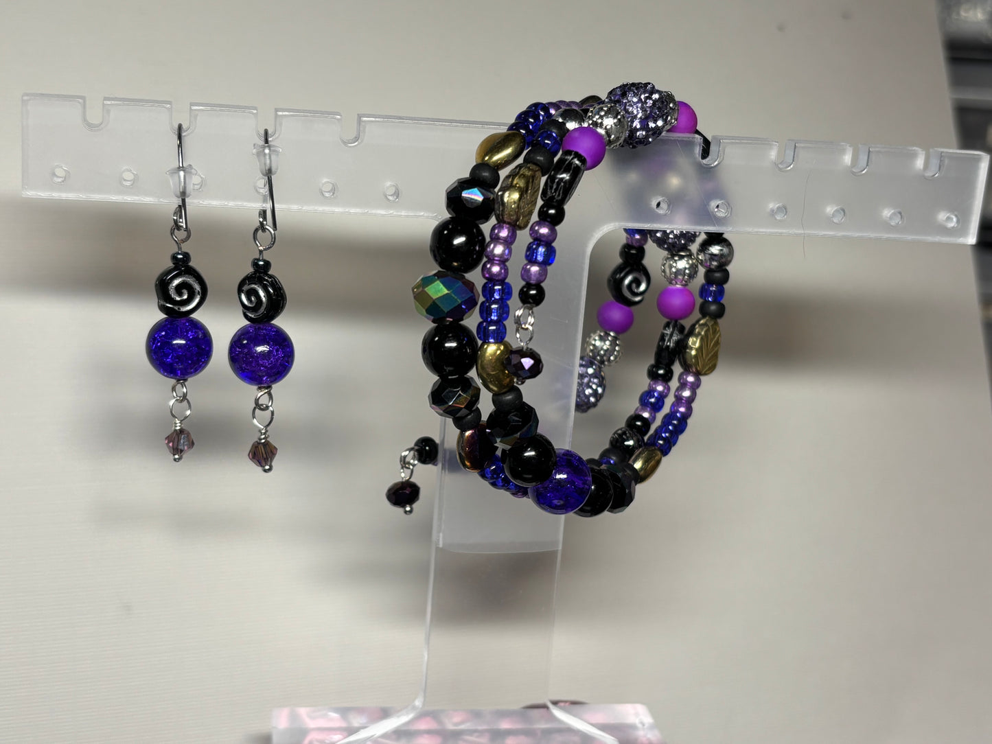 BR-2001 Halloween Memory Wire Bracelets