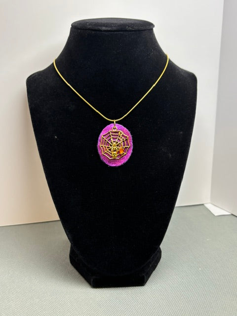 HOLIDAY-NE-304 Golden Spiderweb on Purple
